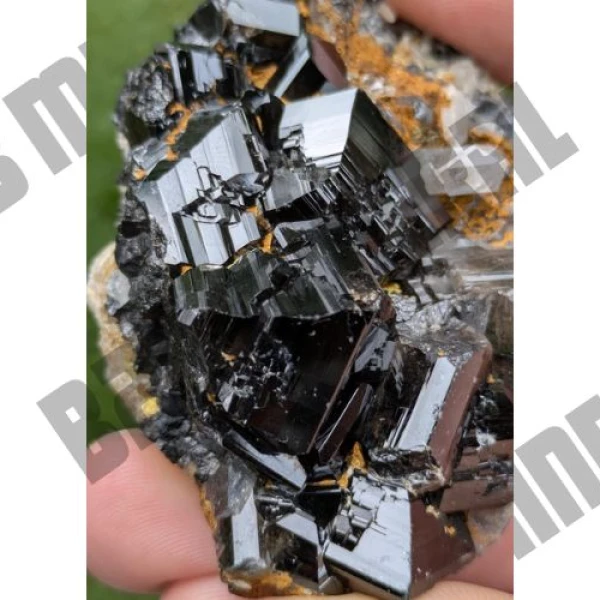 Tin ore(Cassiterite)
